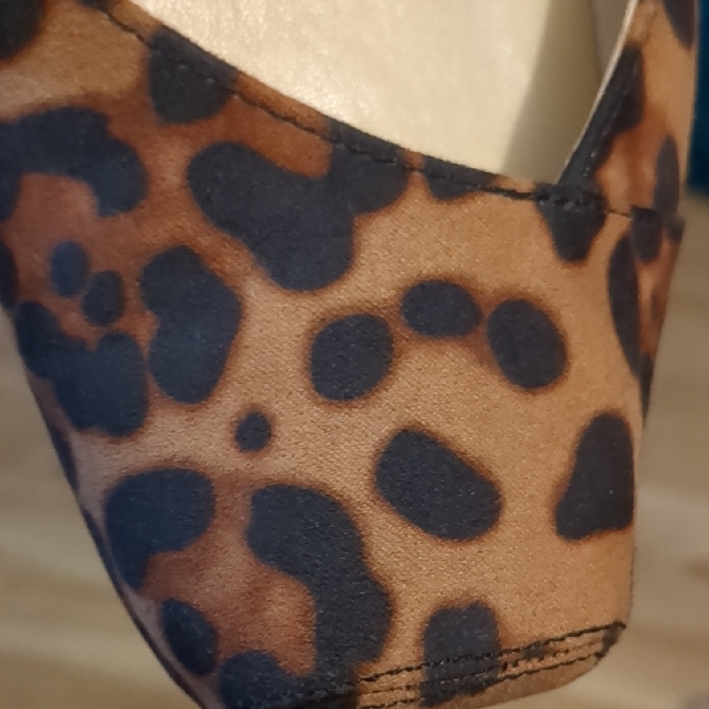 Jessica Simpson Leopard Print Ballet Flats with Black ElasticStraps - Picture 11 of 11